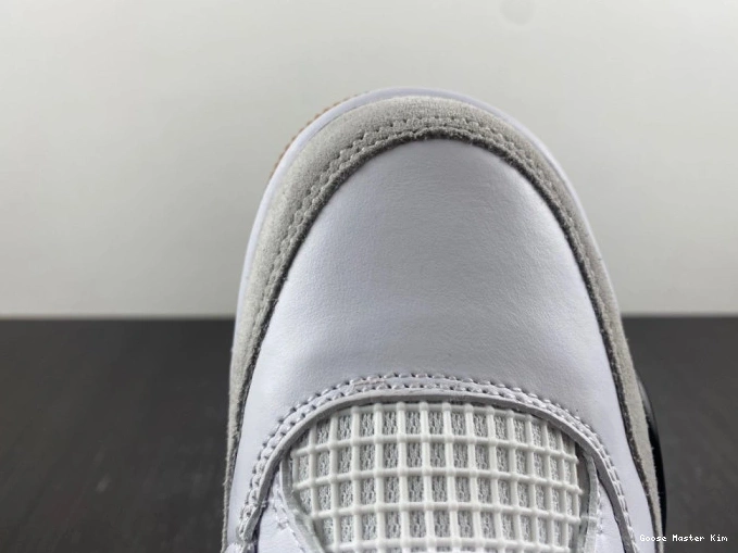 SB Air Nike DR5415-100 4 x Jordan 0816